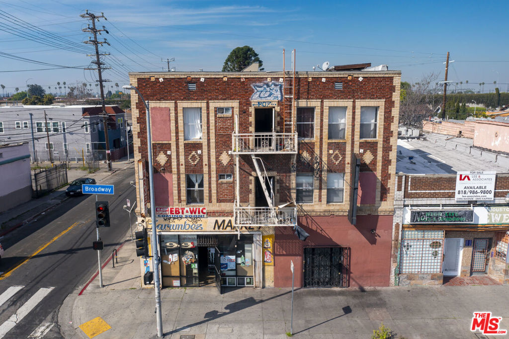 5929 S Broadway