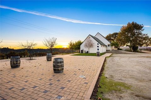 Tiny photo for 1985 Penman Springs Rd, Paso Robles, CA 93446 (MLS # NS26011389)