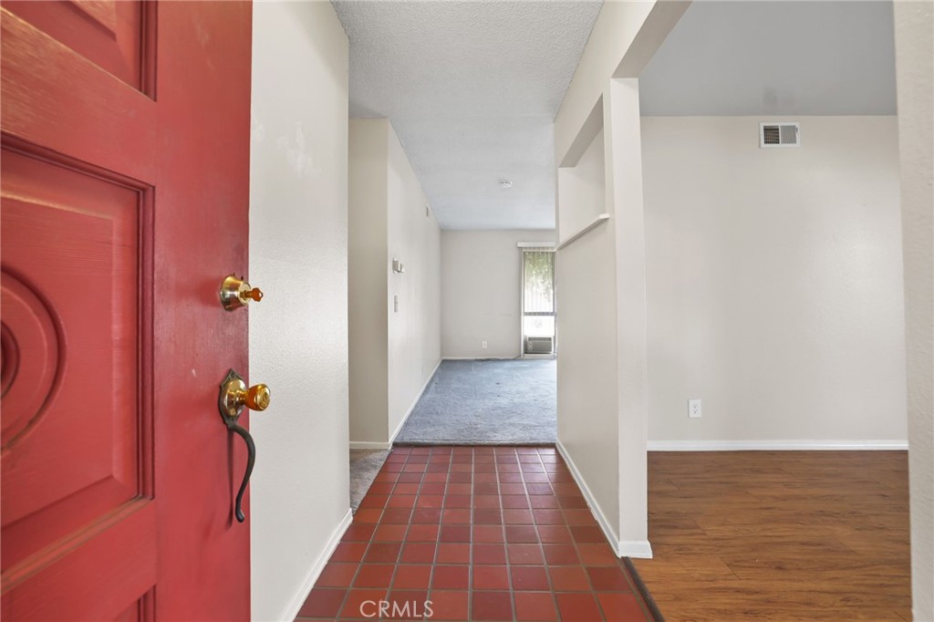 10460 Waxwing Circle