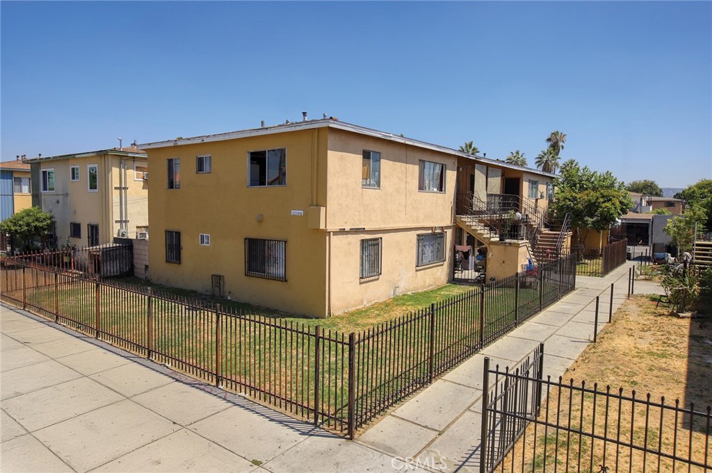 11106 Klingerman Street 6