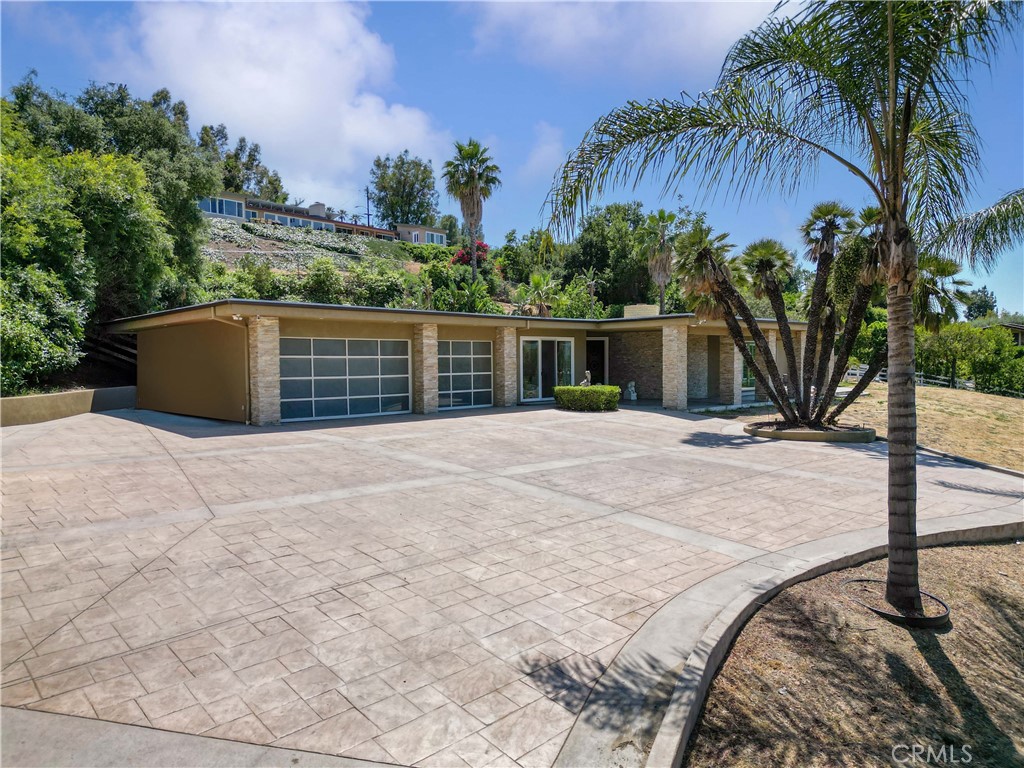 950 S Spring Meadow Drive