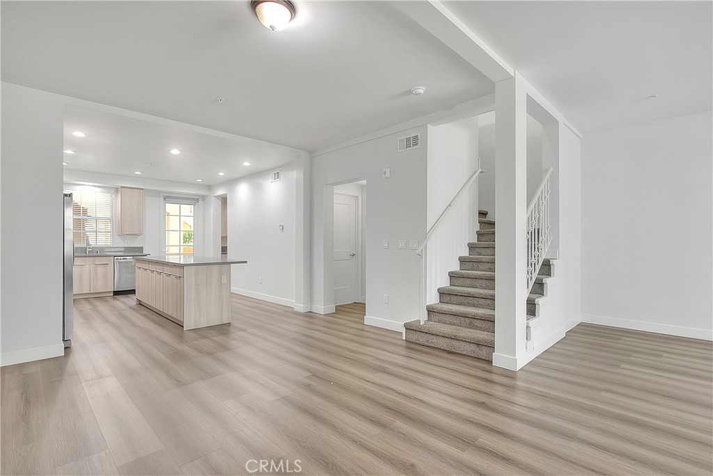 501 W Foothill Boulevard 107