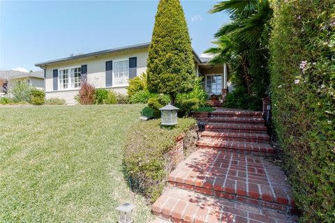 Photo of 1119 Atlee Drive, La Canada Flintridge, CA 91011 (MLS # SR26079531)