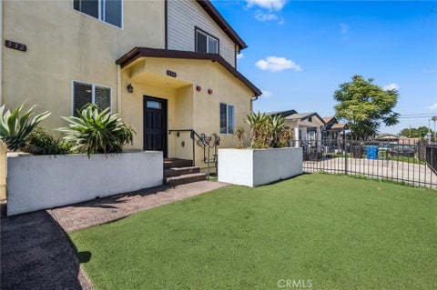 Photo of 330 E 101st Street St, Los Angeles, CA 90003 (MLS # OC26178469)