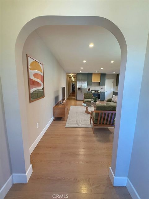 Photo of 2953 S Bronson Ave, Los Angeles, CA 90018 (MLS # SR25230922)