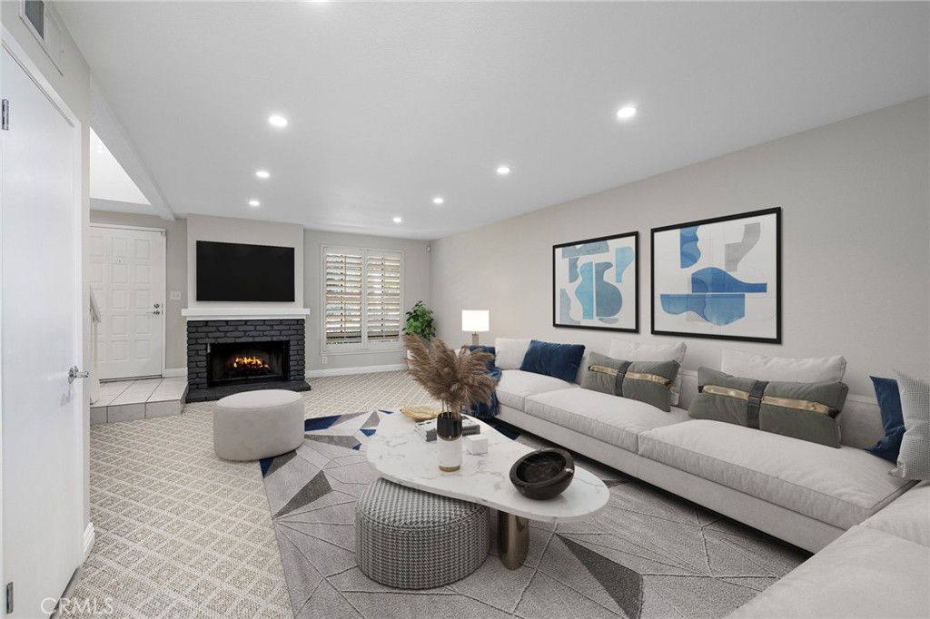 711 Santa Rosa Court