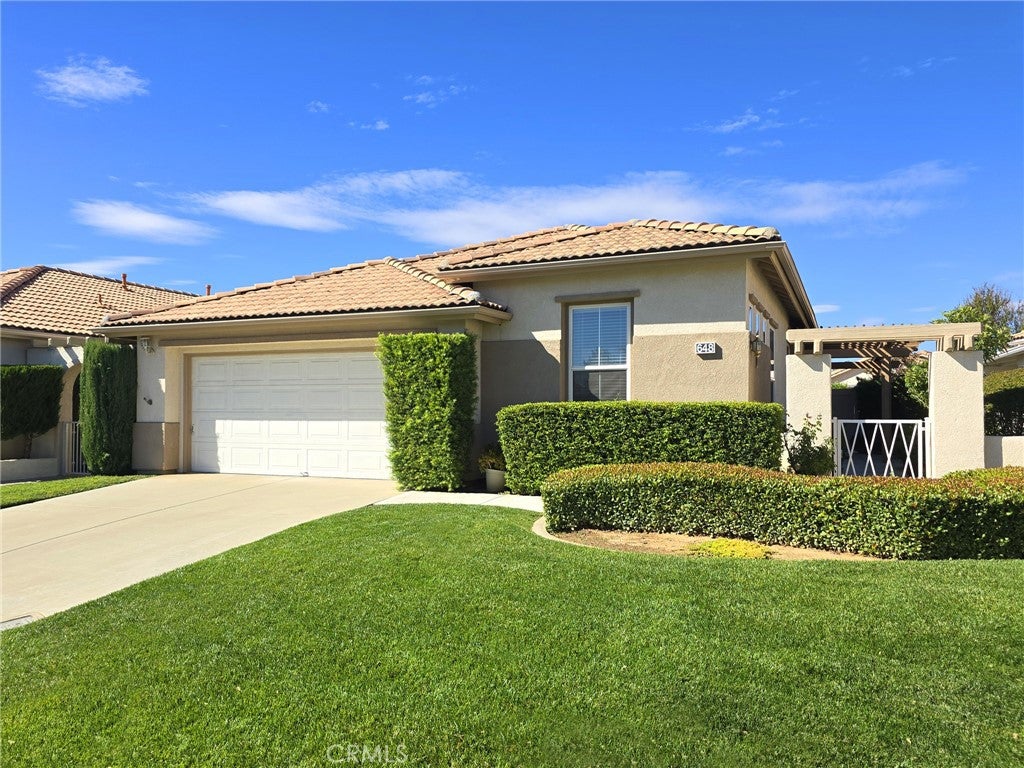 Properties 1 648 Essex Way