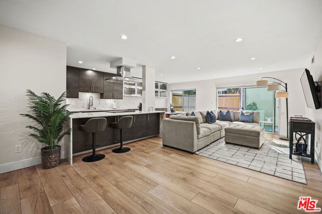 Photo of 1045 N Kings Road #108, West Hollywood, CA 90069 (MLS # 26644835)