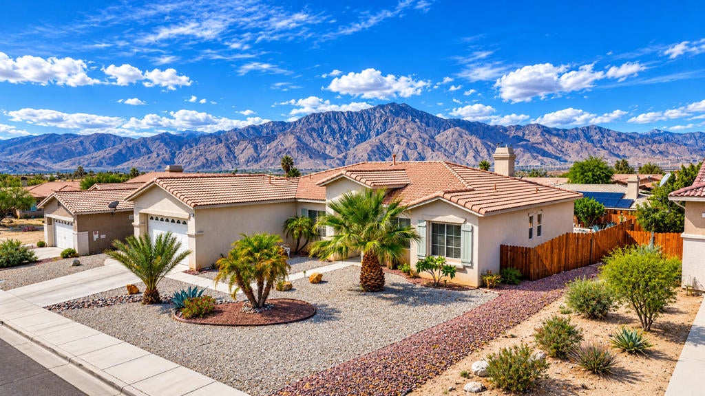 13717 Pinnacle Circle