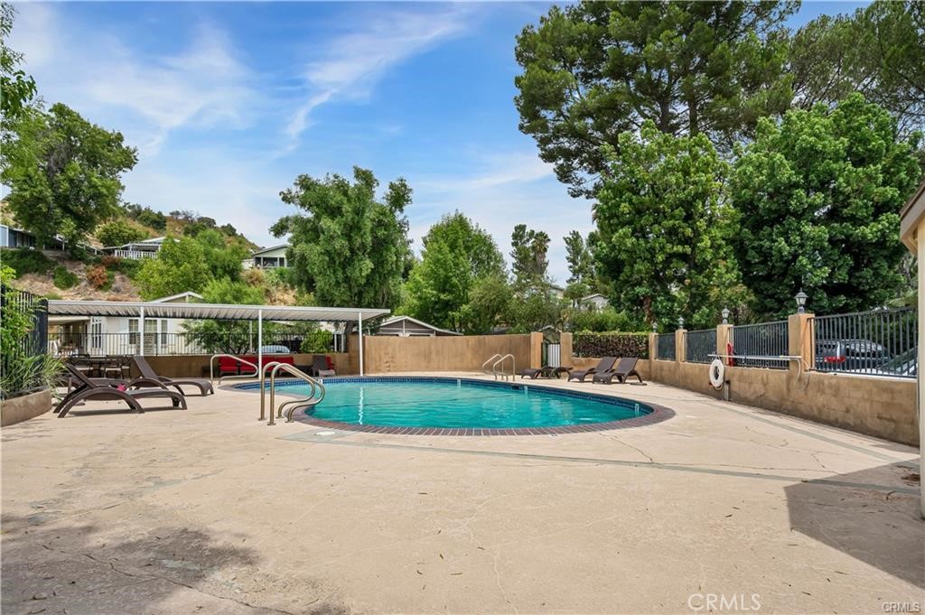4201 Topanga Canyon Boulevard 40