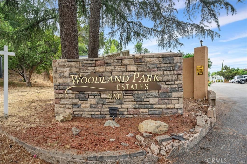 4201 Topanga Canyon Boulevard 40