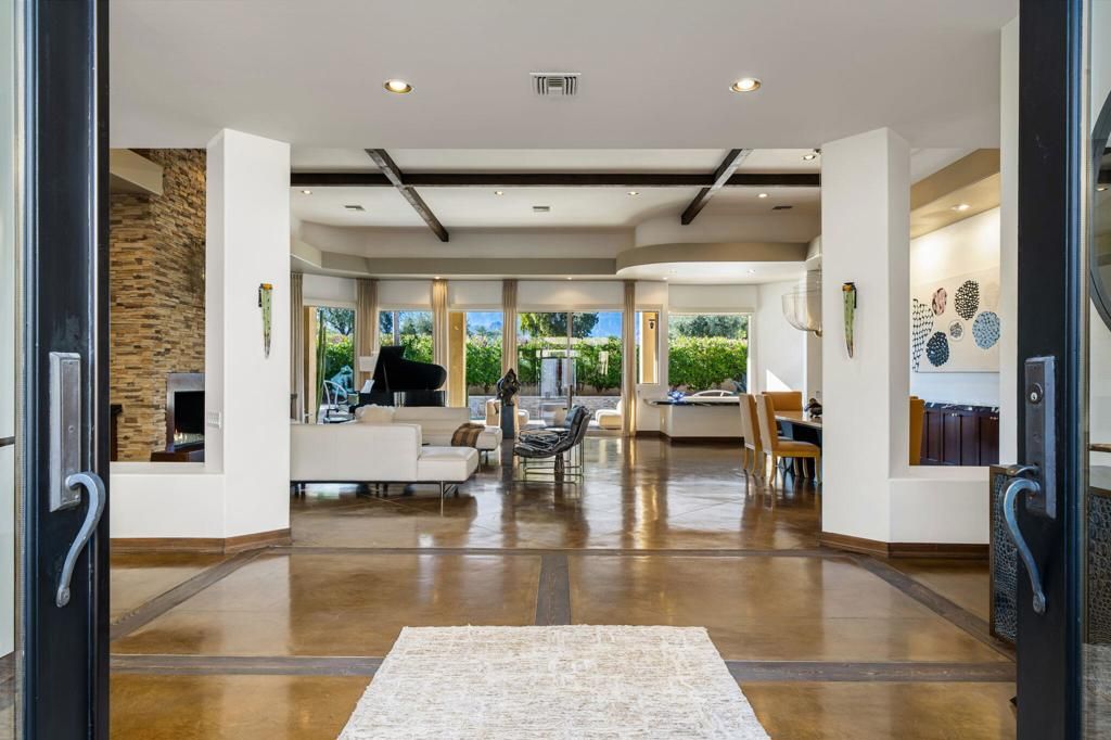 Photo of 103 Waterford Circle, Rancho Mirage, CA 92270 (MLS # 219141875DA)