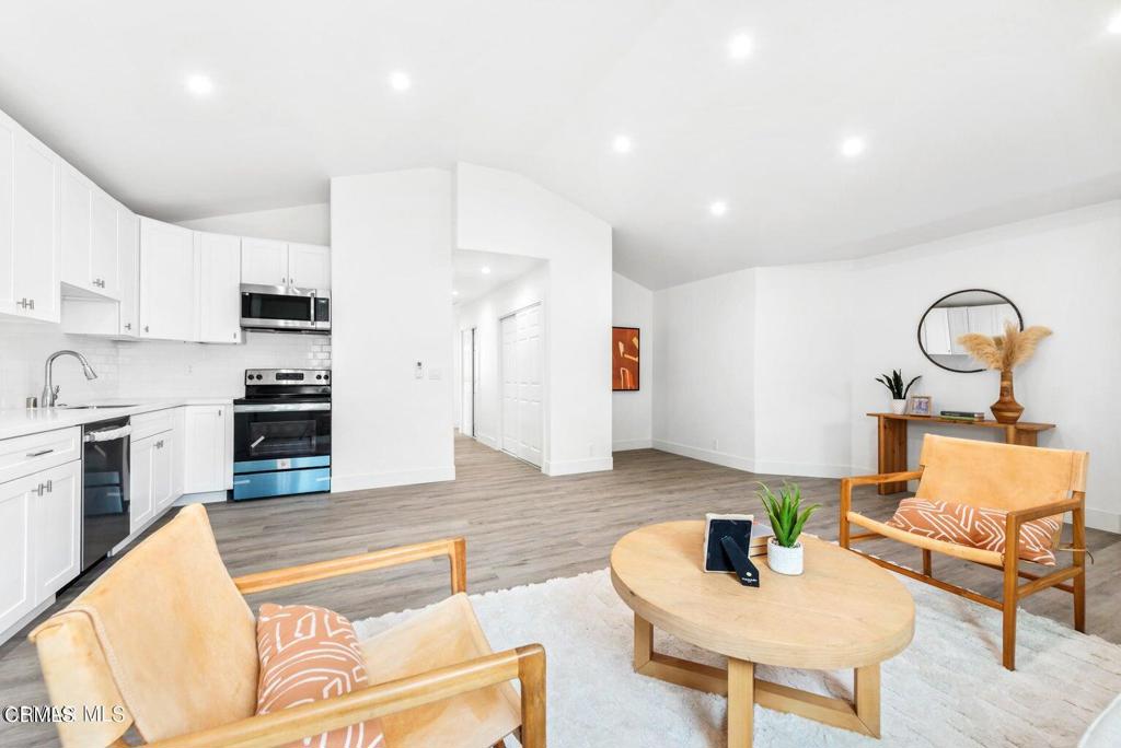 Conejo Country Homes-500 - Residential Lease