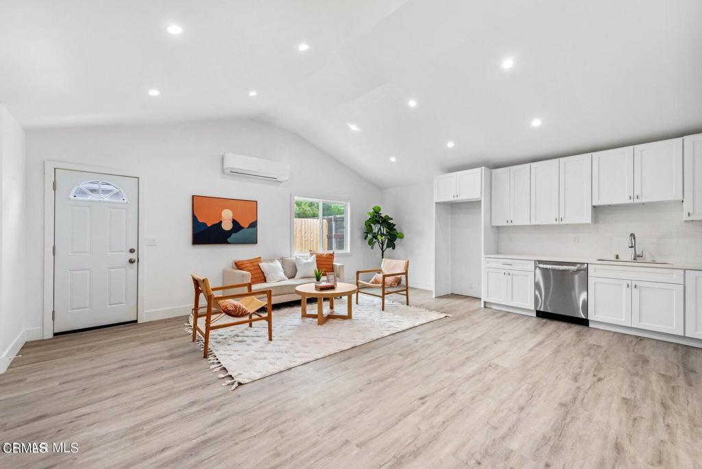 Conejo Country Homes-500 - Residential Lease