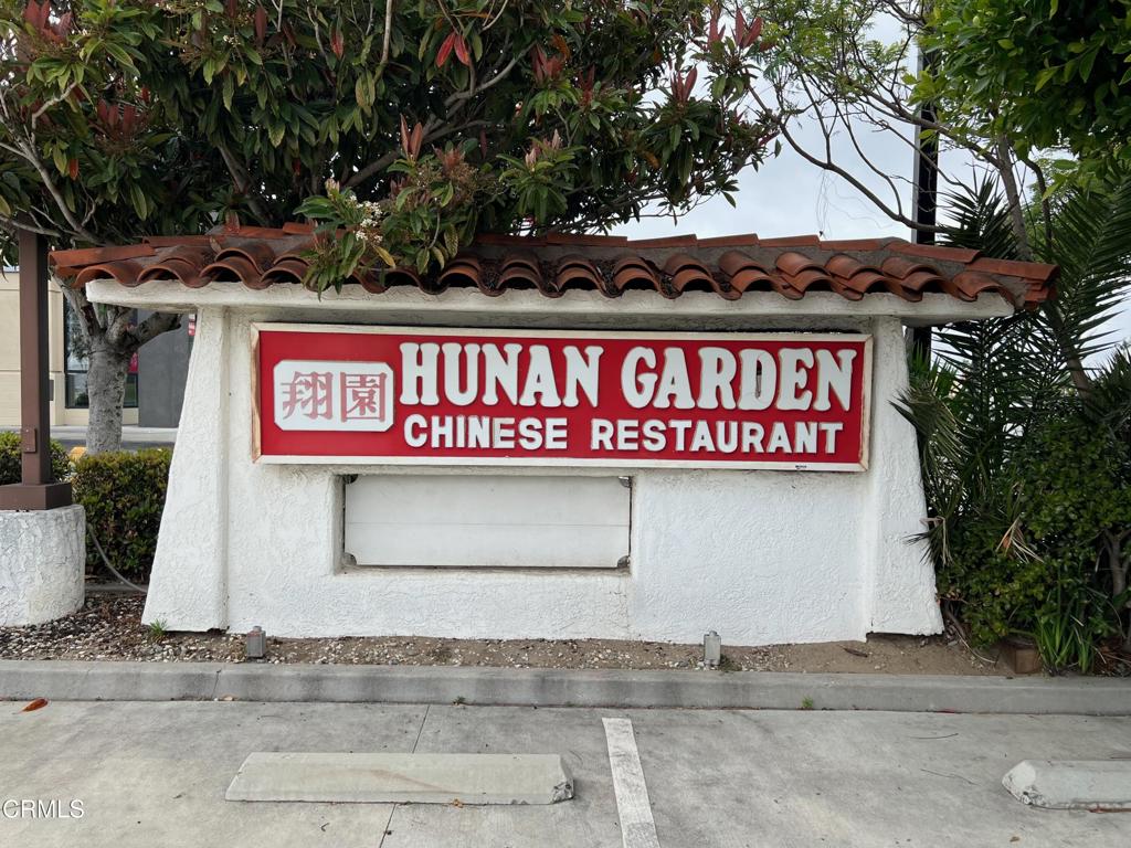 1621 N Oxnard Boulevard