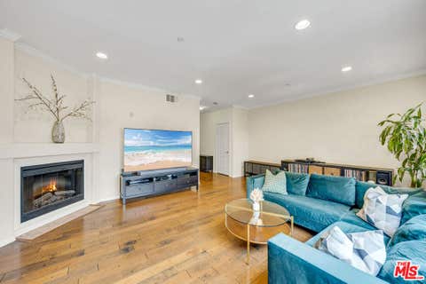 Photo of 3401 S Bentley Avenue #301, Los Angeles, CA 90034 (MLS # 26834629)