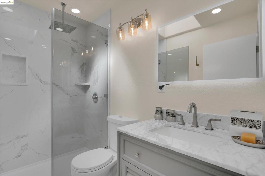 BAYVIEW - Residential