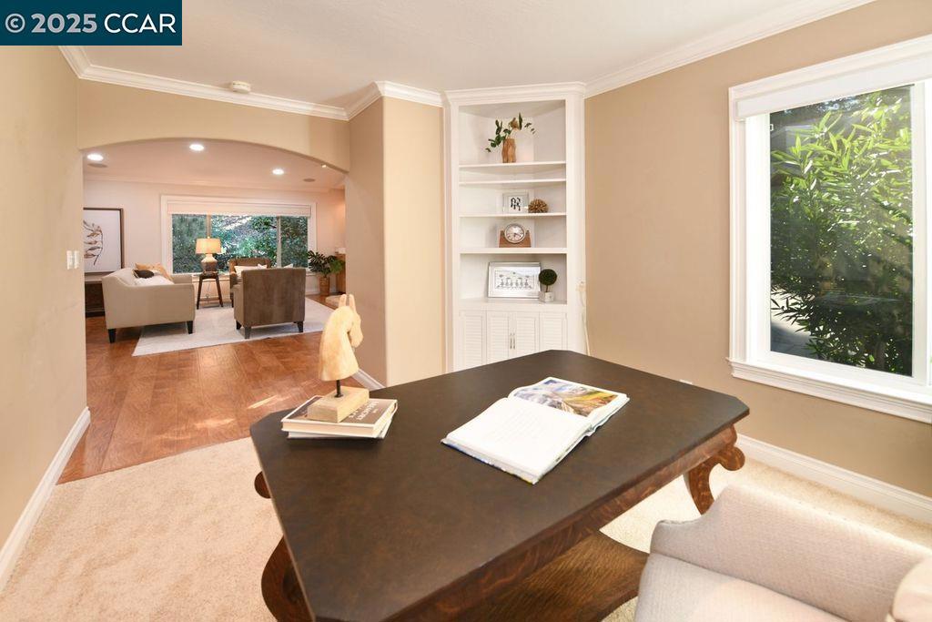ROSSMOOR - Residential