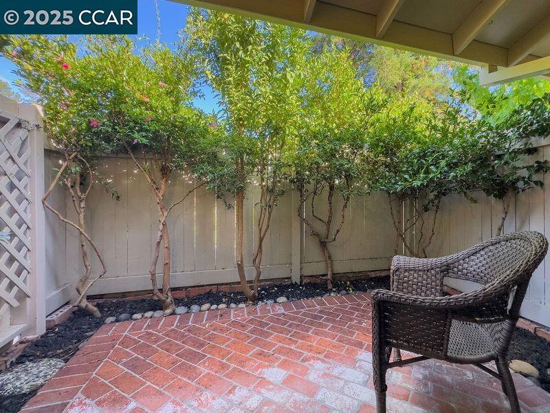 ROSSMOOR - Residential