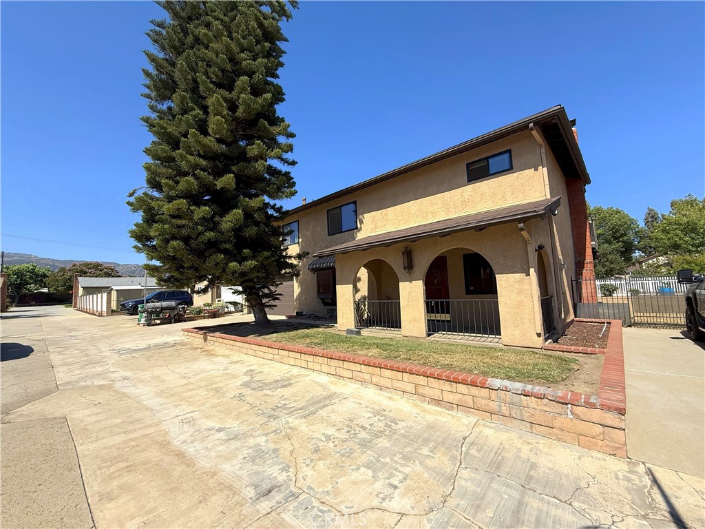 608 E Juanita Avenue