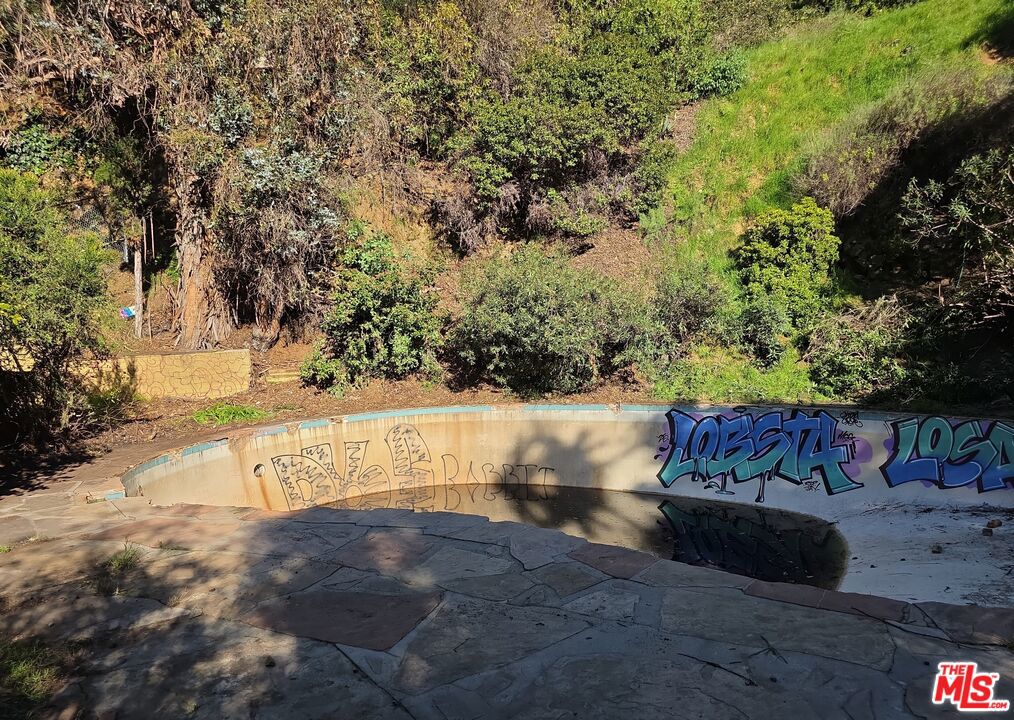 2200 Nichols Canyon Road