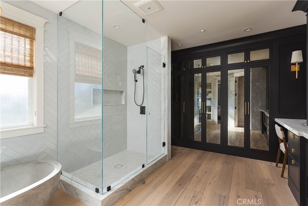 Corona del Mar North of PCH (CNHW) - Residential