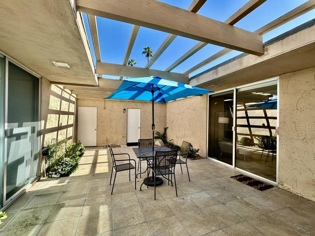 Indian Wells C.C. - Residential Lease