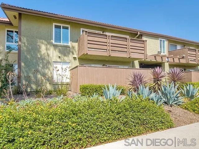 615 Fredricks Ave 156