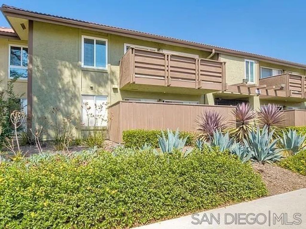 Photo of 615 Fredricks Ave Ave #156, Oceanside, CA 92058 (MLS # 250042215SD)