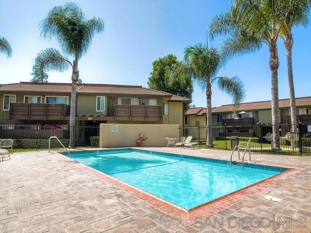 615 Fredricks Ave 156