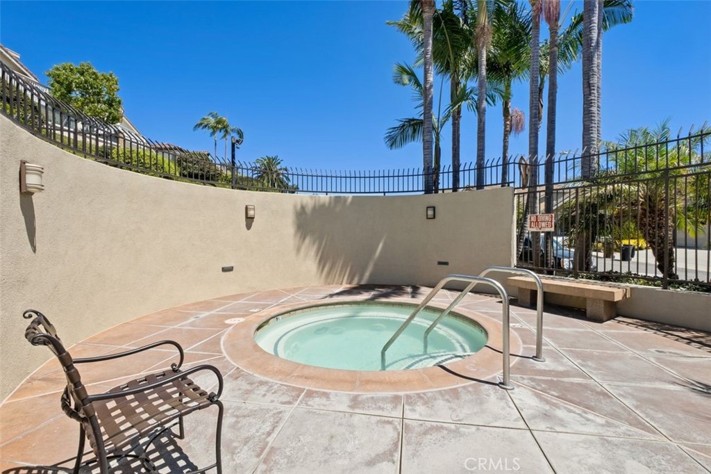 Quissett Bay (QB) - Residential