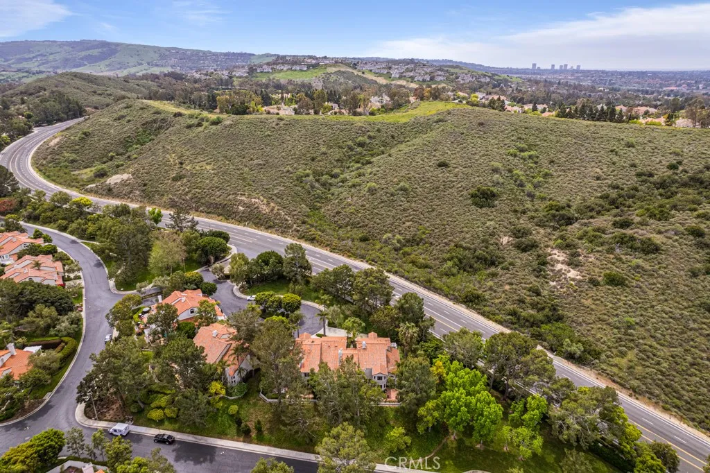 Irvine, California 92612, United States, 3 Bedrooms Bedrooms, ,3 BathroomsBathrooms,Residential,Active,110113