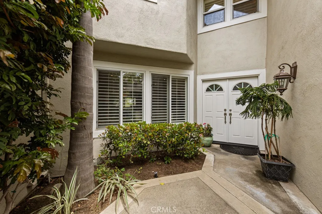 Irvine, California 92612, United States, 3 Bedrooms Bedrooms, ,3 BathroomsBathrooms,Residential,Active,110113