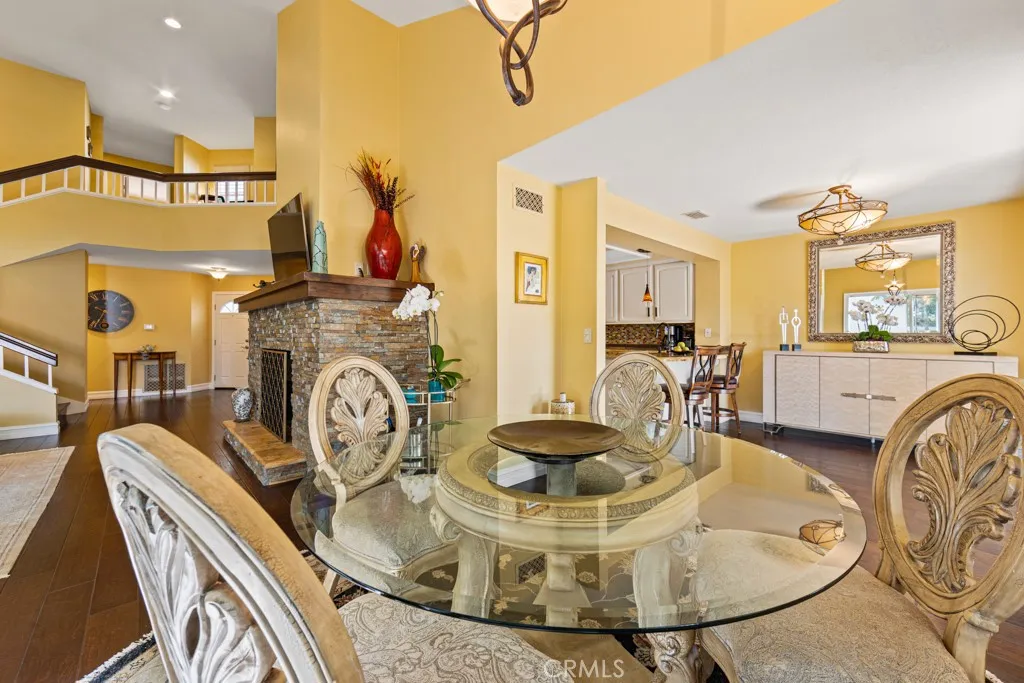 Irvine, California 92612, United States, 3 Bedrooms Bedrooms, ,3 BathroomsBathrooms,Residential,Active,110113