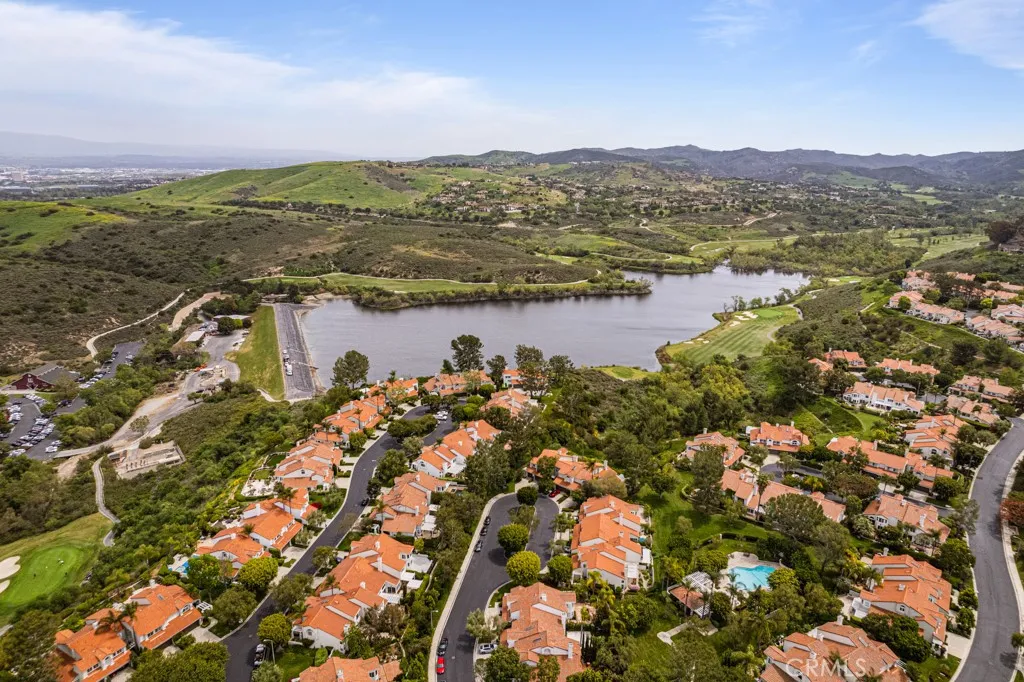 Irvine, California 92612, United States, 3 Bedrooms Bedrooms, ,3 BathroomsBathrooms,Residential,Active,110113