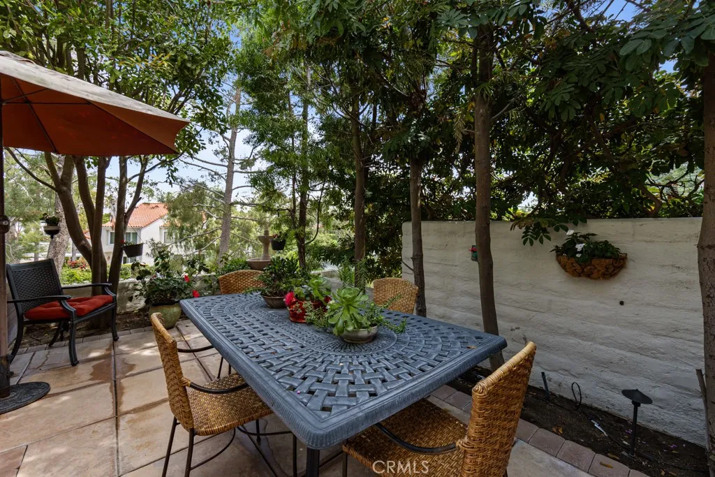 Irvine, California 92612, United States, 3 Bedrooms Bedrooms, ,3 BathroomsBathrooms,Residential,Active,110113