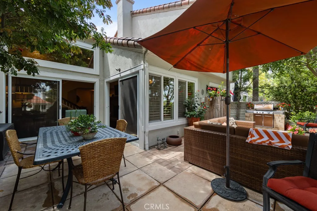 Irvine, California 92612, United States, 3 Bedrooms Bedrooms, ,3 BathroomsBathrooms,Residential,Active,110113