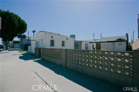 This mixed-use property offers a rare and versatile investment opportunity in a highly desirable location. Featuring three distinct units, the front space—formerly a barber shop—is zoned for commercial use, while the two rear units provide residential accommodations: one with two bedrooms and one bathroom, and the other with a one-bedroom, one-bathroom layout.
While the property does require some repairs, it comes with all necessary permits already in place—saving time and accelerating your renovation or redevelopment plans. Situated near an abundance of shops, dining options, and everyday conveniences, and offering quick access to major freeways, this property is ideally located for both residential and commercial tenants. Set on a generously sized lot with great potential, it’s a prime opportunity to add value and generate returns. Don’t miss out on this exceptional find!