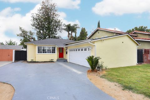 Photo of 4433 Stern Avenue, Sherman Oaks, CA 91423 (MLS # PW26095286)