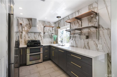 Photo of 18 Corniche Dr DR #H, Dana Point, CA 92629 (MLS # OC26208770)