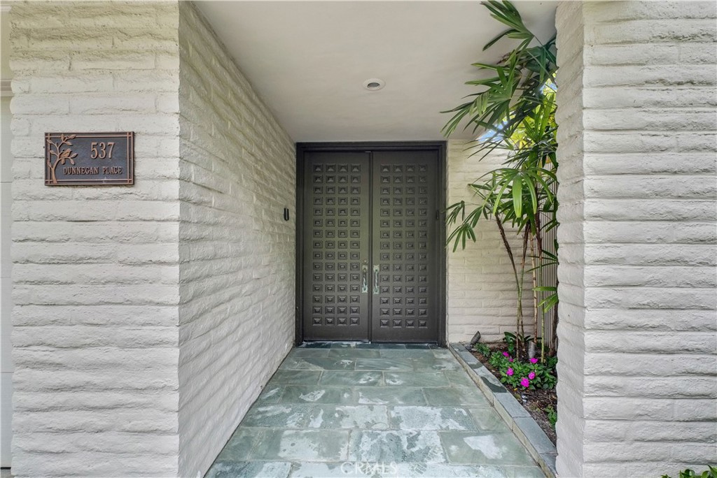 537 Dunnegan Place