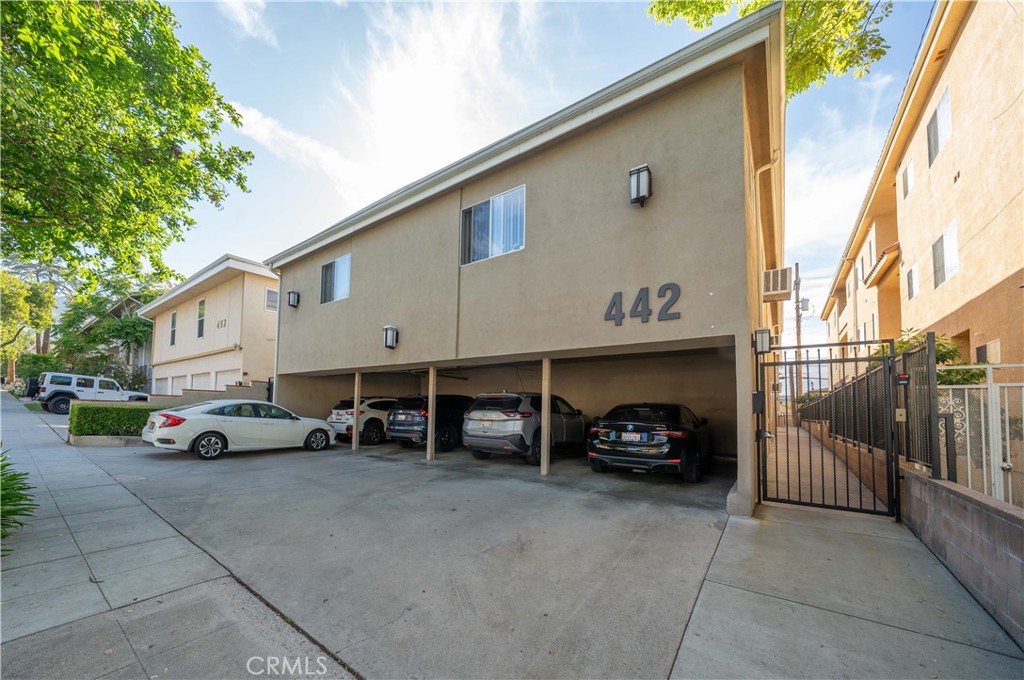 We are proud to represent this 8 unit apartment building located in Burbank.
The building was constructed in 1962. Its unit mix consists of (3) 1+1 units, (2) 2+1 units, (2) 2+1 ¾ units, and (1) 3+1 ¾ unit. With a lot size of 7,625 square feet, the property has a total of 8,453 rentable square feet.
The property is located in Burbank, which is a highly desirable rental market and is known as the media capital of the world. It is home to Disney Studios, Warner Brothers, and NBC. The city has over 80 restaurants, 30 movie screens, and 200 stores; its residents enjoy top ranked schools, easy access to the 5 and 134 freeways, and close proximity to the Burbank Metro Link.