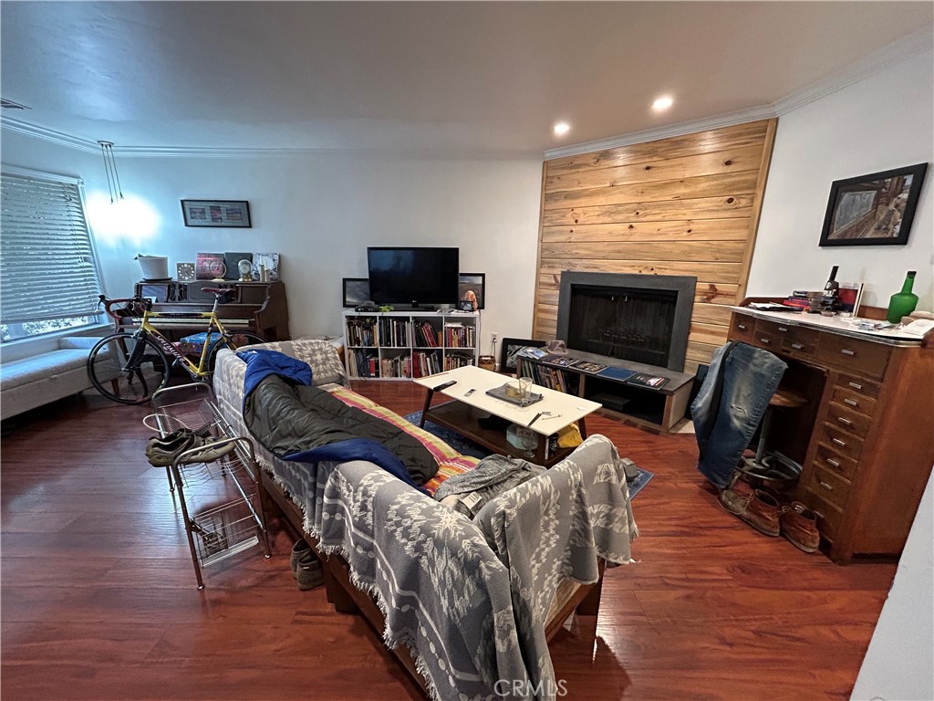 309 Camino Lobo