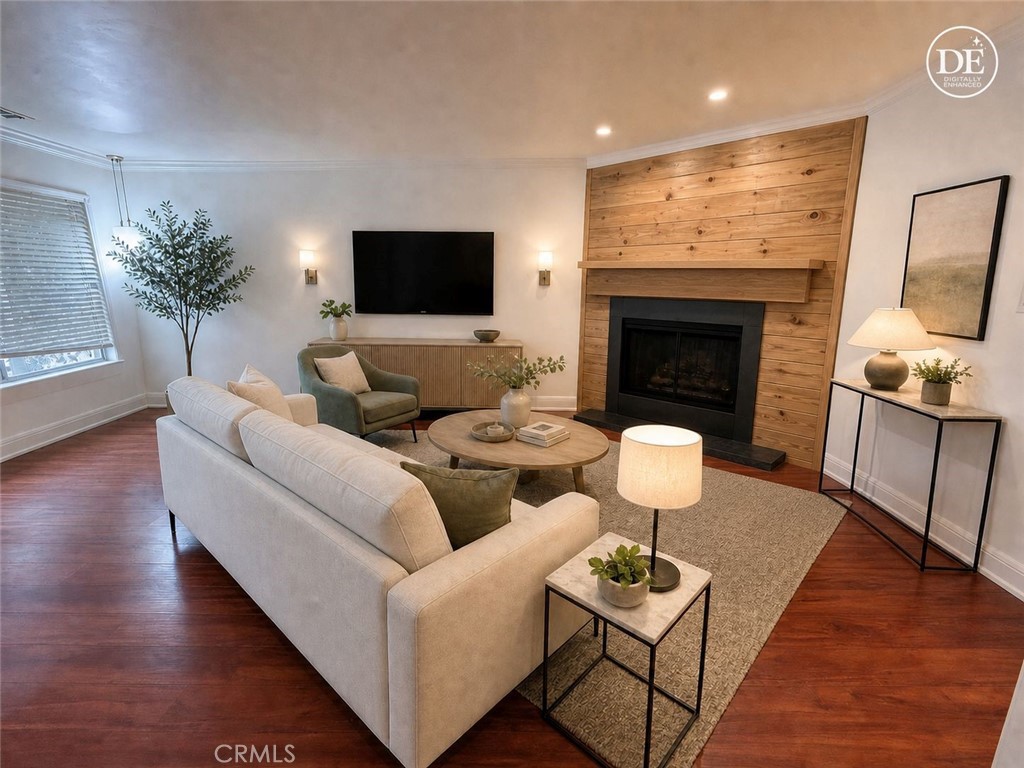 309 Camino Lobo