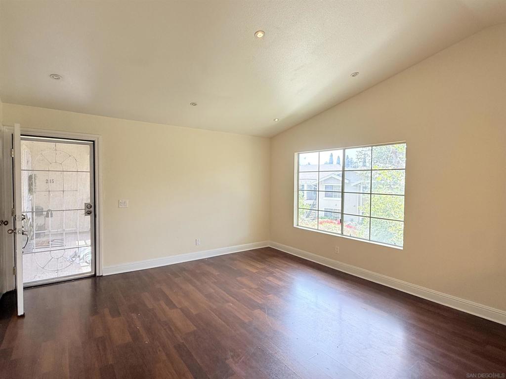 3575 Grove St 244