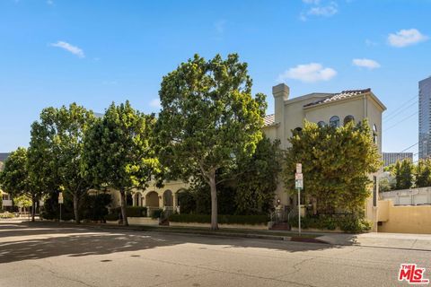 Photo of 241 S Lasky Drive, Beverly Hills, CA 90212 (MLS # 26858533)