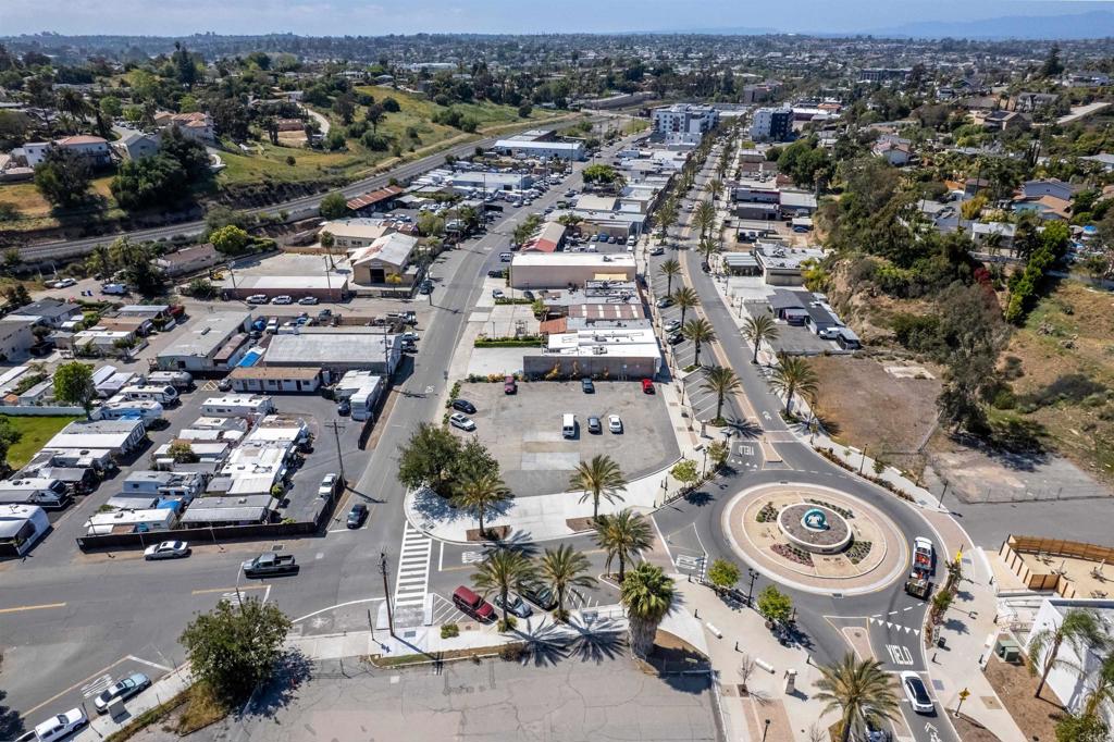 745 S Santa Fe Ave.