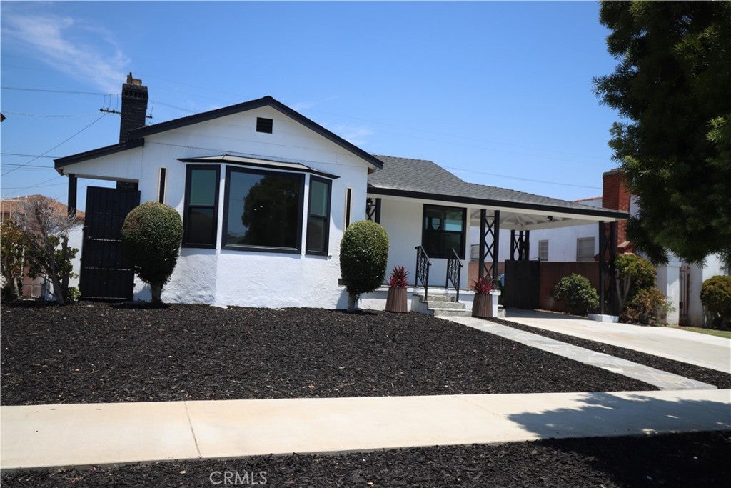 1921 W 94th Street, Los Angeles CA 90047