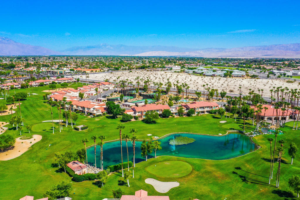 Palm Royale - Residential