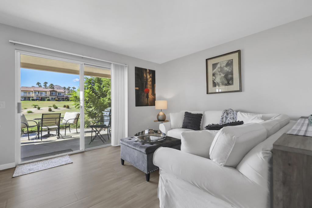 Palm Royale - Residential